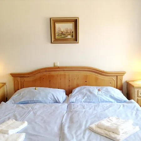 Fruehstueckspension Zur Post Reisinger Kg St Oswald