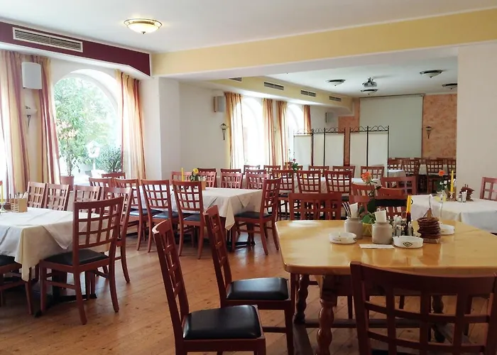 Fruehstueckspension Zur Post Reisinger Kg St Oswald Sankt Oswald bei Freistadt